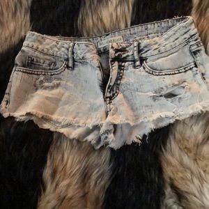 Bullhead jean shorts